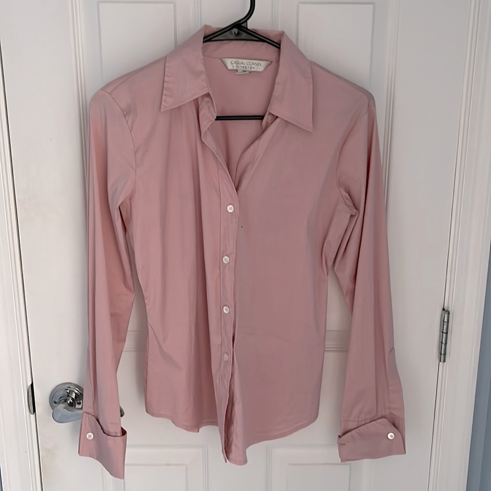 Women’s Casual Corner Stretch Button Down Shirt